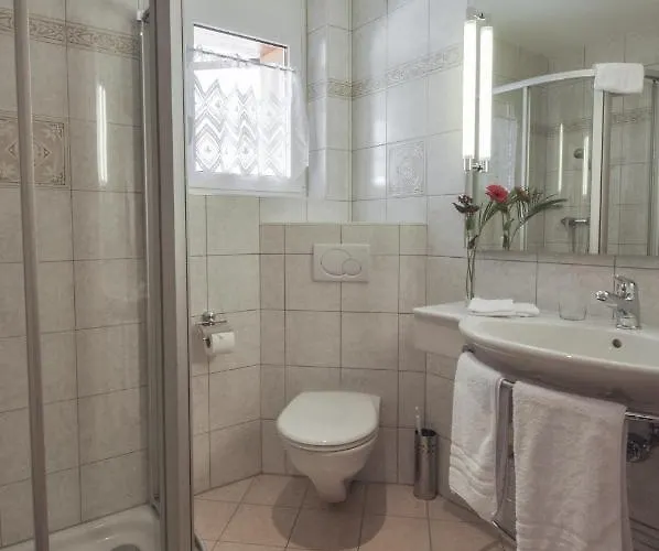 Haus Shangri-la Apartament